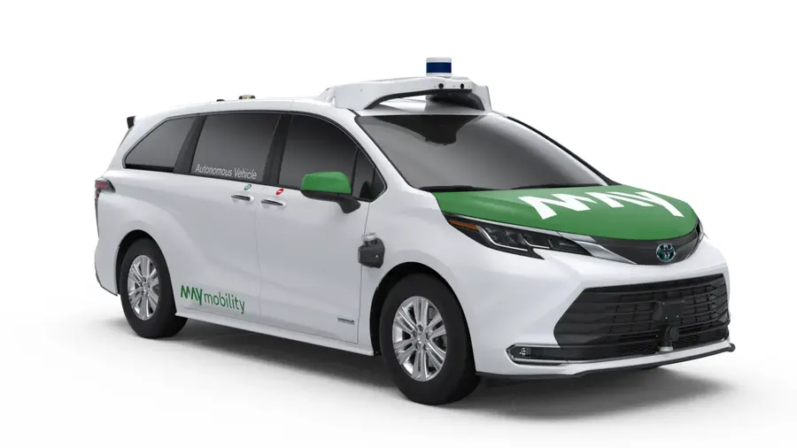 トヨタ自動車株式会社のミニバン「シエナ」をベースとして改造した車両
