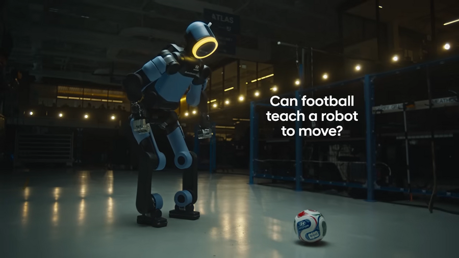 ヒューマノイド「Atlas」サッカーの特訓開始 W杯過去映像の分析＆基礎連の様子をヒョンデとボストン・ダイナミクスが動画公開