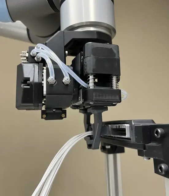経産省「バラ積みピッキングロボット」新設に幹事社としてThinkerが協力 新製品「Think Hand proto-2」も発表