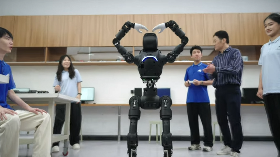 教育・研究向けのヒューマノイドに関する学習プラットフォームが登場 AGIBOT「X2 EDU」