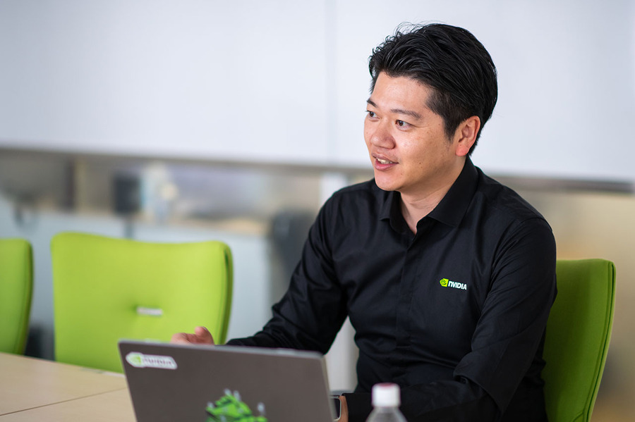 【NVIDIAフィジカルAI完全理解】フィジカルAIとは何か、NVIDIAが語る「3つのコンピューター」が変えるロボット開発