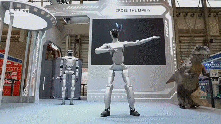 中国・上海で開催されたエンタメイベント「ChinaJoy 2026」にLimX Dynamicsが出展 【動画】