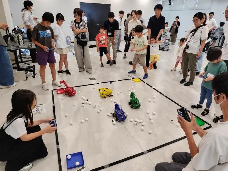 岡山大学、「ロボット研究」テーマに令和8年度「家族の日」を開催 過去最多35家族100人が参加