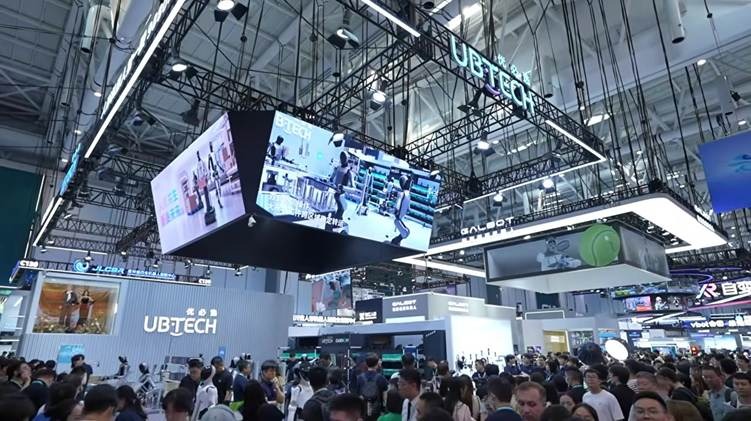 UBTECH、ヒューマノイド4機種を「WRC2026」で披露 接客・物流・製造・生活など場面ごとの活用用途を紹介