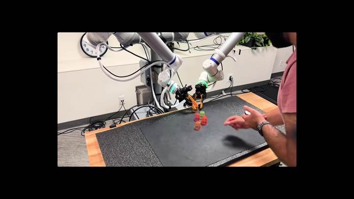 ロボットに一度見せるだけで動作を教えられる時代へ、Generalistが基盤モデル「GEN-1.5」を発表