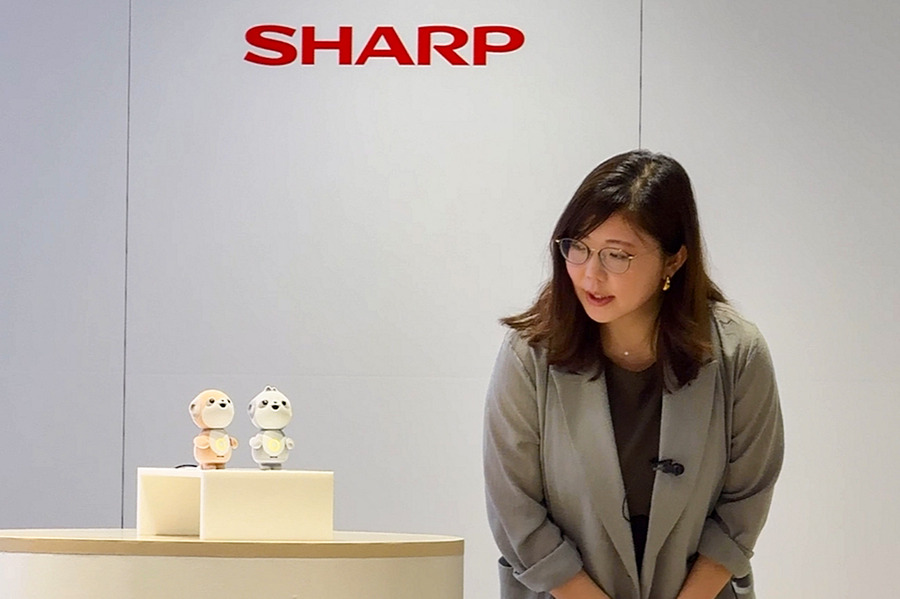 「肯定ばかりではつまらない」シャープ「ポケとも」に“おれさま”登場　生成AIの「人格」を別キャラクターにした理由