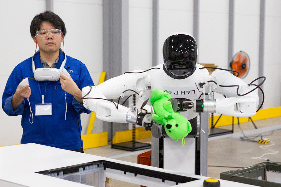 35台のヒューマノイドがずらり　フィジカルAIの学習データはどう作る？ J-HRTIが大規模データファクトリーを開設