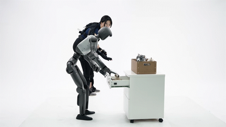 人の全身動作をヒューマノイドが再現、Booster Roboticsが全身遠隔操作プラットフォーム「Booster T2」の映像を公開