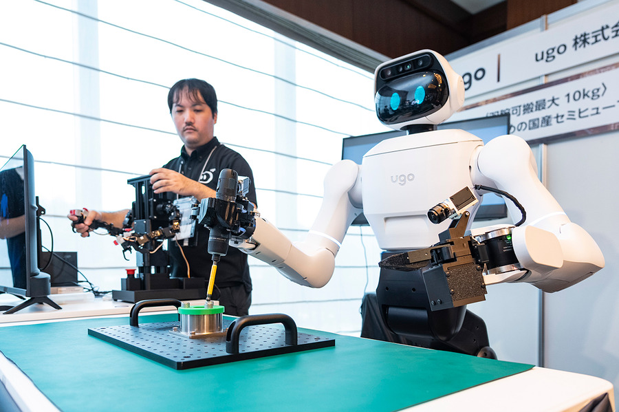 国産汎用ロボット7社の試作機を一堂に公開、フィジカルAI実装へ前進　ugoは新型セミヒューマノイド「ugo Nova」を初披露