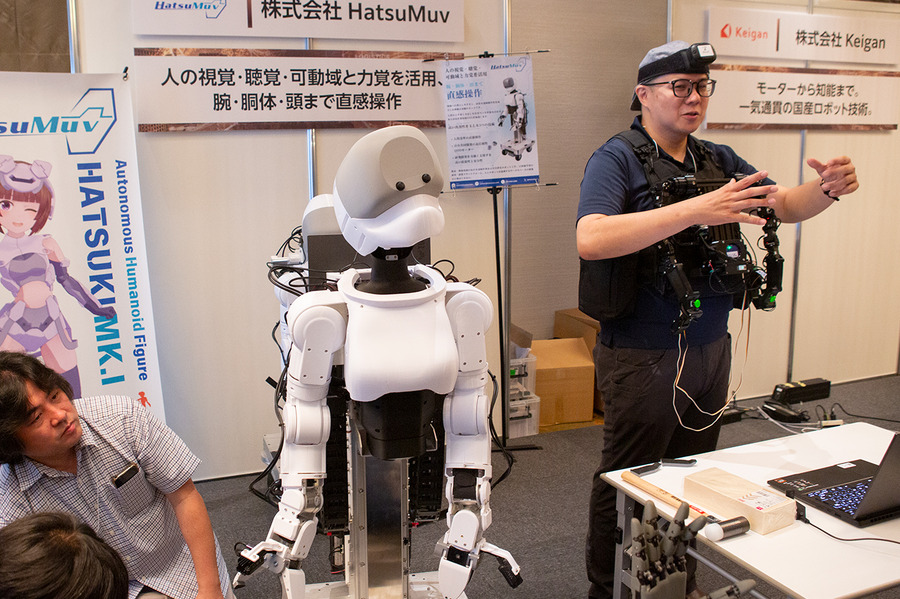 国産汎用ロボット7社の試作機を一堂に公開、フィジカルAI実装へ前進　ugoは新型セミヒューマノイド「ugo Nova」を初披露