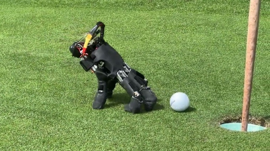 ロボットハンドの指を脚に スイス連邦工科大学チューリッヒ校 Soft Robotics Labが自立歩行と自己復帰を強化学習で実現