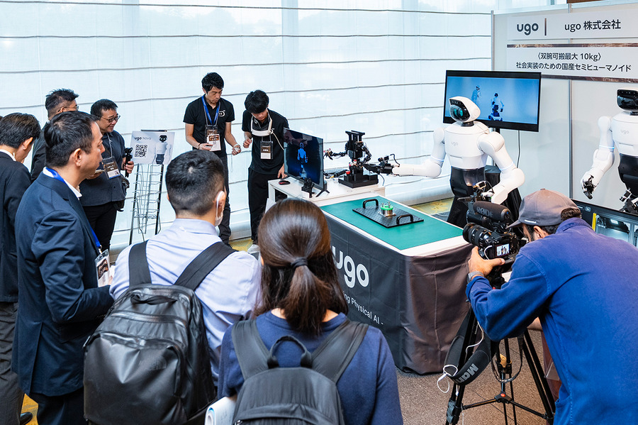 「フィジカルAI時代に最適なロボット」とは何か　ugo新型セミヒューマノイド「Nova」と開発・運用基盤が誕生した理由