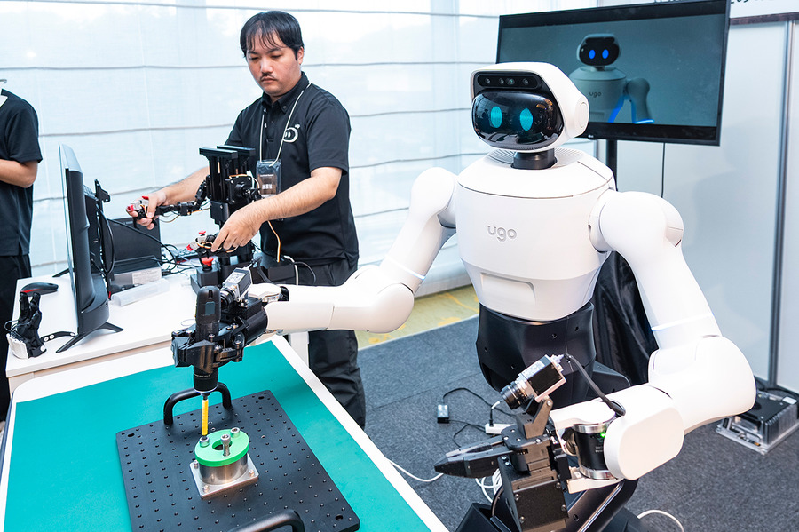 「フィジカルAI時代に最適なロボット」とは何か　ugo新型セミヒューマノイド「Nova」と開発・運用基盤が誕生した理由