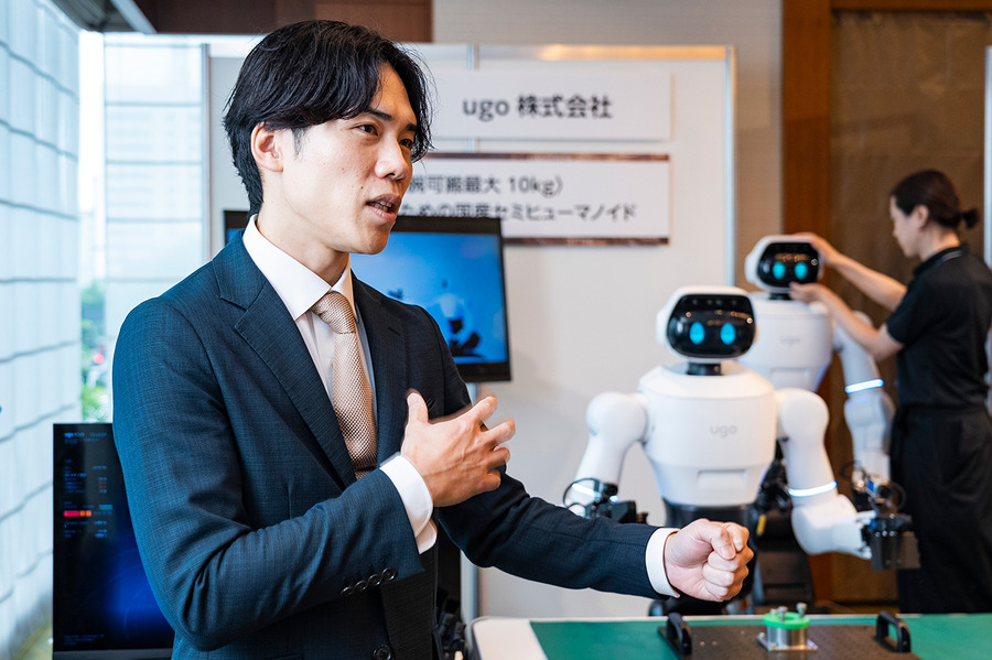 「フィジカルAI時代に最適なロボット」とは何か　ugo新型セミヒューマノイド「Nova」と開発・運用基盤が誕生した理由
