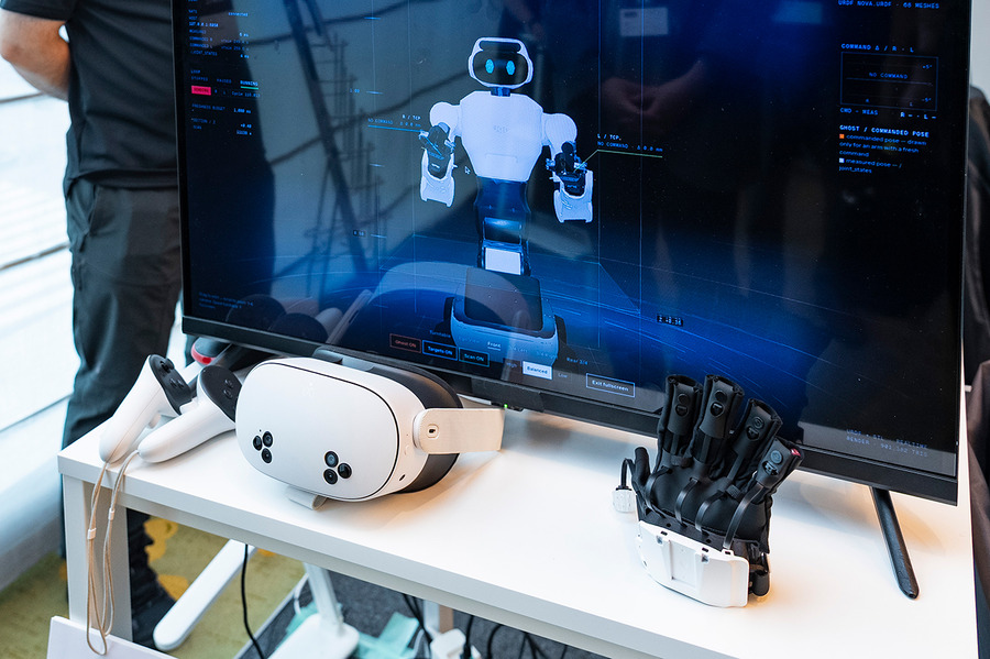 「フィジカルAI時代に最適なロボット」とは何か　ugo新型セミヒューマノイド「Nova」と開発・運用基盤が誕生した理由