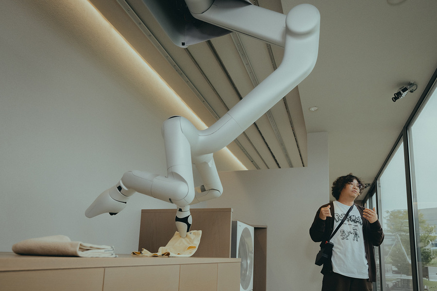 MW「来年は家事ロボットの自律動作を披露へ」VLAと年間5万時間の実世界データでフィジカルAI開発を加速