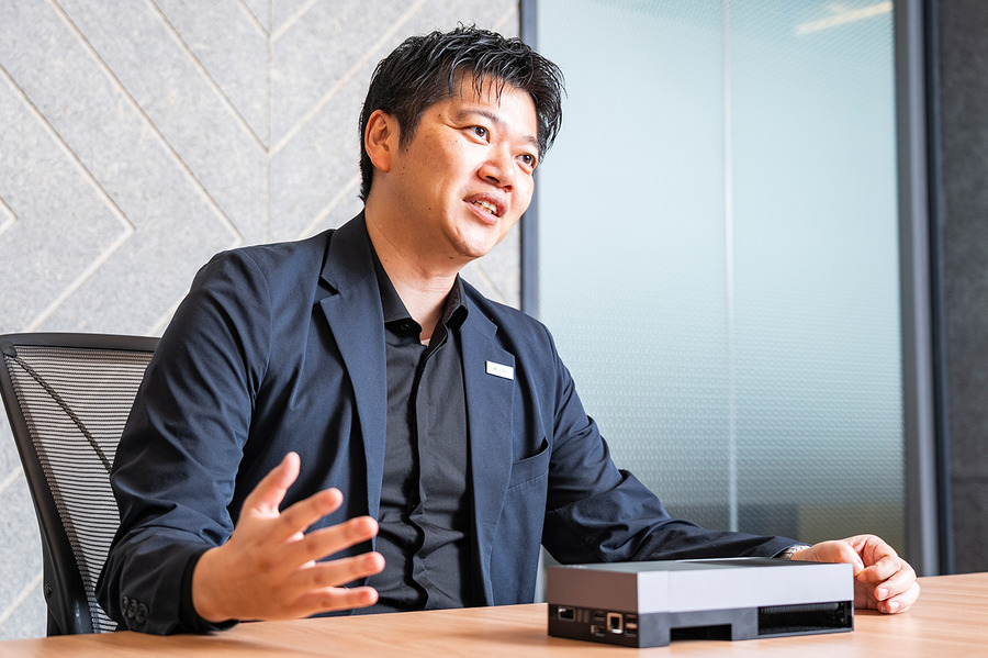 NVIDIA 平野氏に聞く「フィジカルAI」で変わるエッジコンピューティング　Jetson Thorが拓くロボティクスの未来【EdgeTech+ 2026】