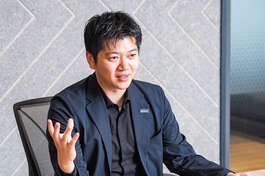 NVIDIA 平野氏に聞く「フィジカルAI」で変わるエッジコンピューティング　Jetson Thorが拓くロボティクスの未来【EdgeTech+ 2026】