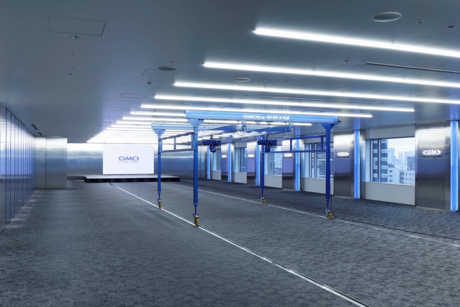 ヒューマノイド専用の研究開発拠点「GMOヒューマノイド・ラボ 渋谷ショールーム」全面オープン