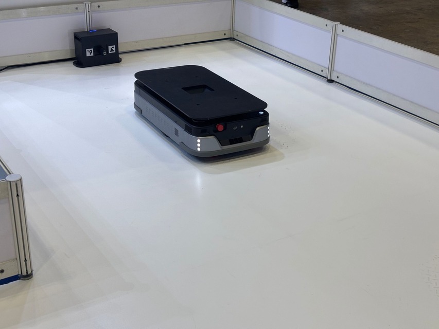 国産LLM「PLaMo」搬送ロボット「カチャカEvo」などをCEATEC2026ブースで解説 Preferred Networks
