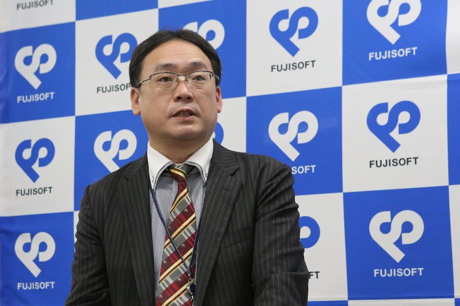 富士ソフトが異なるメーカーの搬送ロボットを統合管理　「MixFlit」の実機デモを新設「名古屋Lab」で公開