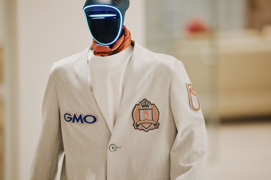 ヒューマノイド向けオリジナルウェアを共同開発したユナイテッドアローズとGMO AIR、Unitree G1対象に受付開始