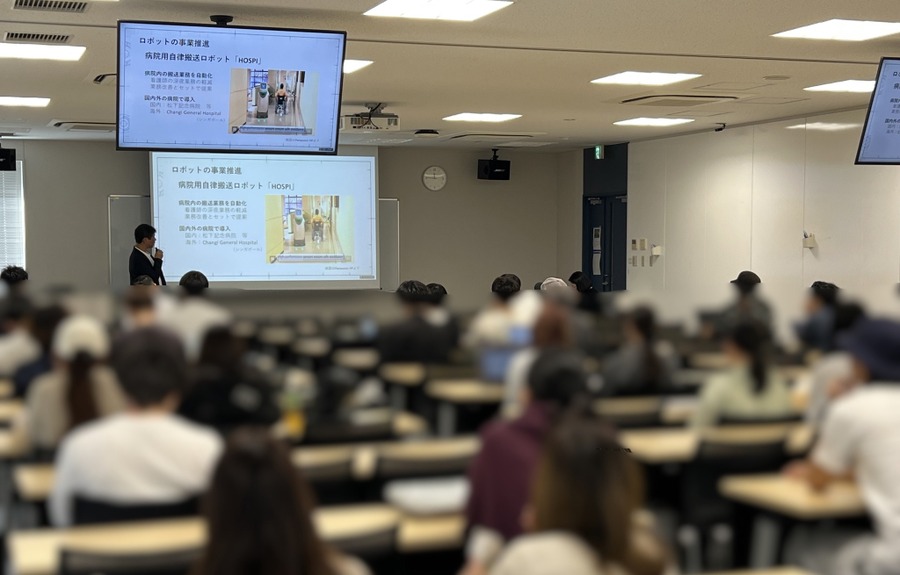 フィジカルAI時代の日本の強みとは？現場学習型エッジAIと国際標準化の重要性をSHIN-JIGENのCEO岡本球夫氏が関西大学で特別講義