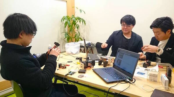 ロボコミの教材ロボット「AR-01」を作ってみました