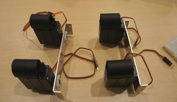 ロボコミの教材ロボット「AR-01」を作ってみました