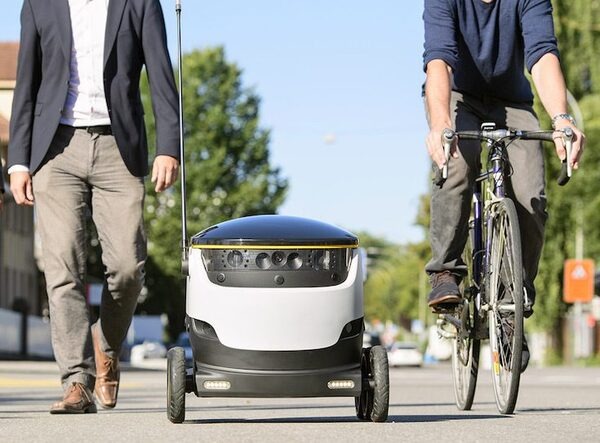 夢の配達ロボット「Starship Technologies」のデリバリーロボットが凄い