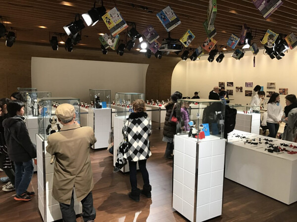 ロビ2の新機能や開発にかけた想い、人工知能やキャラクターロボットについて語る「ロボットクリエイター高橋智隆氏トークショー」