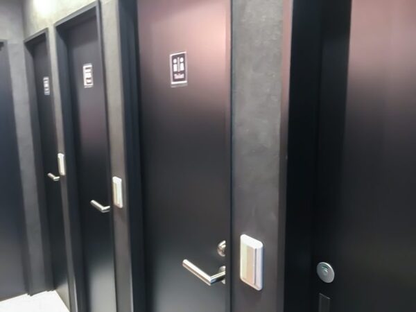 東京初進出、浅草北のIoTホステル「&AND HOSTEL」2号店 館内レポート！ 人気の理由とは？