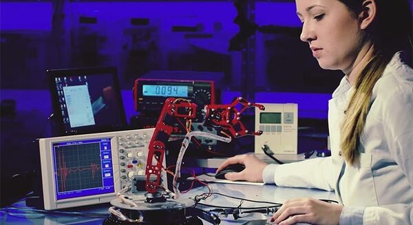 ロボットの国際大会「World Robot Summit」でPepperの採用が決定、スクールロボットチャレンジのプラットフォームロボットで