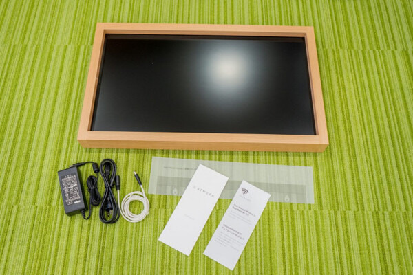 【デジタル窓】ドラえもんの「窓景色切り替え機」が現実に！Atmoph Window を会社に飾ってみた！