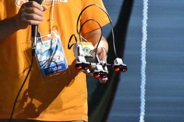 ロボットとの未来を考えるStartup Weekend Tokyo Roboticsが開催。優勝は自動たこ焼き機ロボット