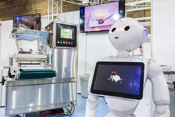 Pepperレンタル実績は150超、アプリ開発やイベント運用を提案する西尾レントオールに聞く