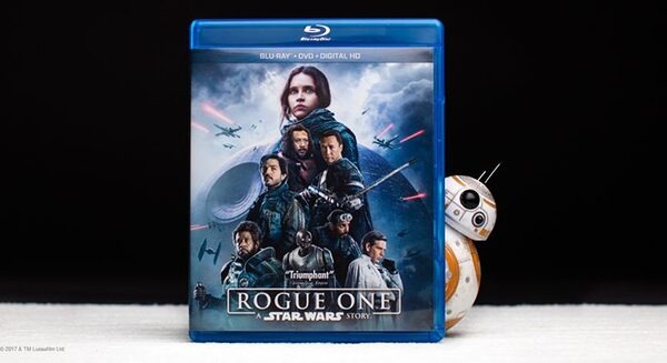 みんなで観ると映画はより楽しい!! BB-8と一緒に「ローグ・ワン／スター・ウォーズ・ストーリー」を観よう