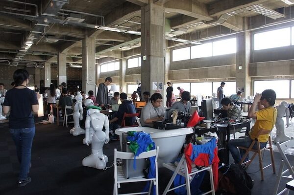 Junction Tokyoハッカソン開催! 最優秀賞はPepperを使って食べ物の無駄を減らすアプリ