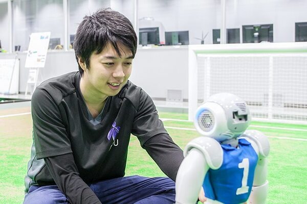 ロボカップ公式ページの最新インタビューは千葉工大と愛知県立大学院の学生「ポイントは機械学習」