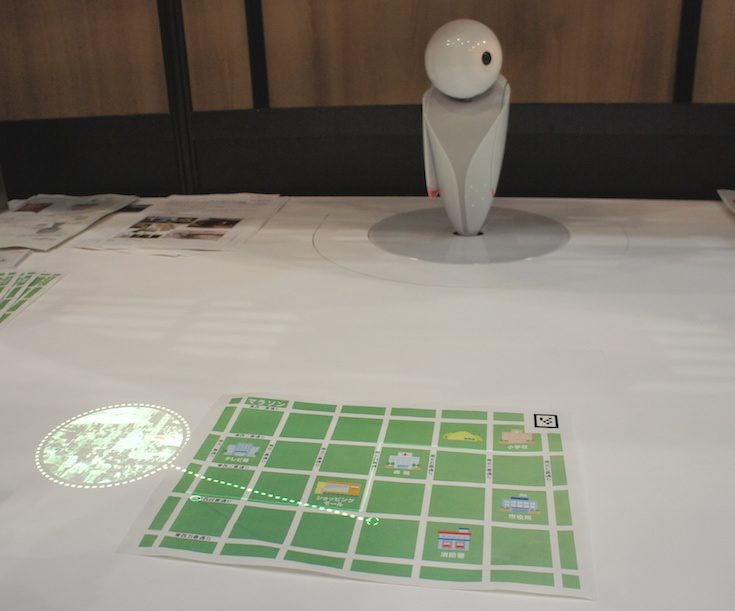 【富士通フォーラム 2017レポート】ロボットクラウドプラットフォームの発表やロボピンの様々な活用法