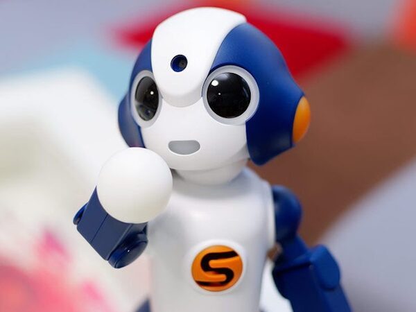 Vstoneが「等身大Sotaフィギュア」を発売！価格は16,200円