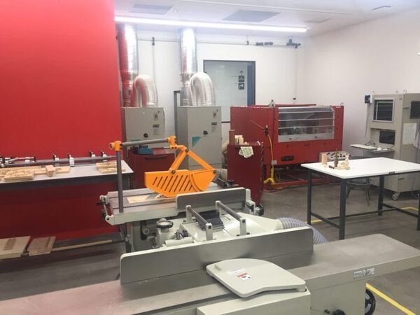 赤坂にある「TechShop Tokyo」で、ものづくりとロボピンを体験してみた！