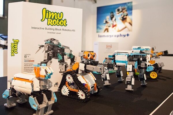 UBTECHのダンスロボット「Alpha1 pro」を62,640円で国内販売、リンクスが「ジムロボット」などでSTEM教育の市場拡大めざす