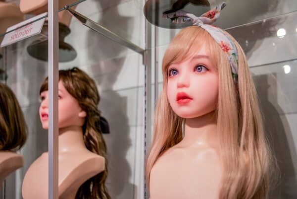 女性客が6割！ オリエント工業40周年記念展「今と昔の愛人形」で感じた「不気味の谷」が潜む場所
