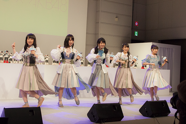 【週刊ロビ2創刊記念イベント】Robi48 x AKB48ダンスパフォーマンス写真館 ～横山由依、向井地美音、小栗有以、川本紗矢、高橋朱里～
