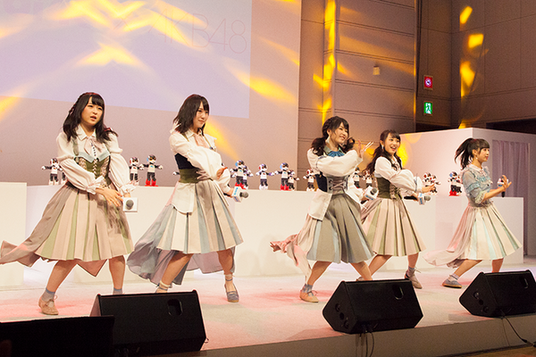 【週刊ロビ2創刊記念イベント】Robi48 x AKB48ダンスパフォーマンス写真館 ～横山由依、向井地美音、小栗有以、川本紗矢、高橋朱里～