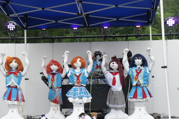 Re:animationにあのロボットアイドル「ロボライブ！」が参戦！