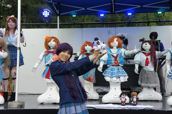 Re:animationにあのロボットアイドル「ロボライブ！」が参戦！