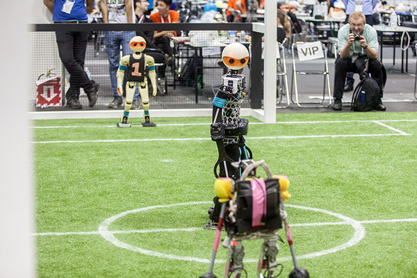 【ロボカップサッカー】ヒューマノイドリーグのルールと魅力「果てしなく遠い夢に向かって」
