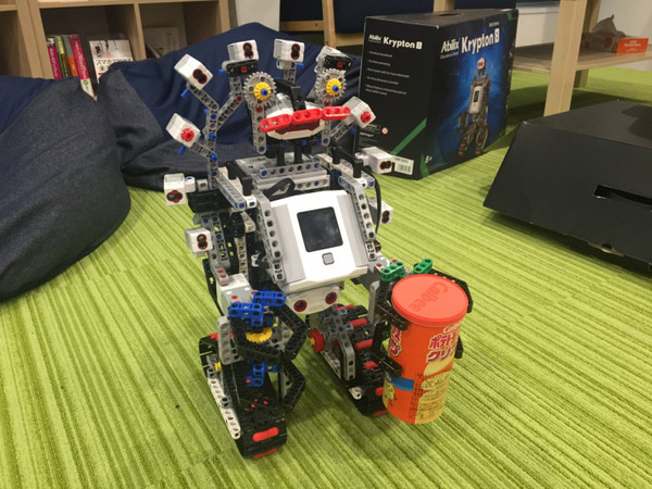 Kryptonシリーズが日本でも発売！ 最上位モデルの「Krypton 8」を開封して、一番かっこいいロボット作ってみた